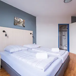 Hotel A&o Hauptbahnhof, BRE